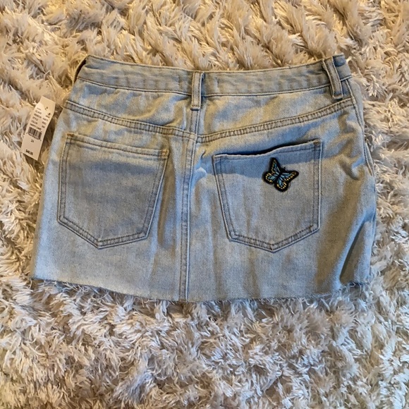 jean skirt - Picture 2 of 3